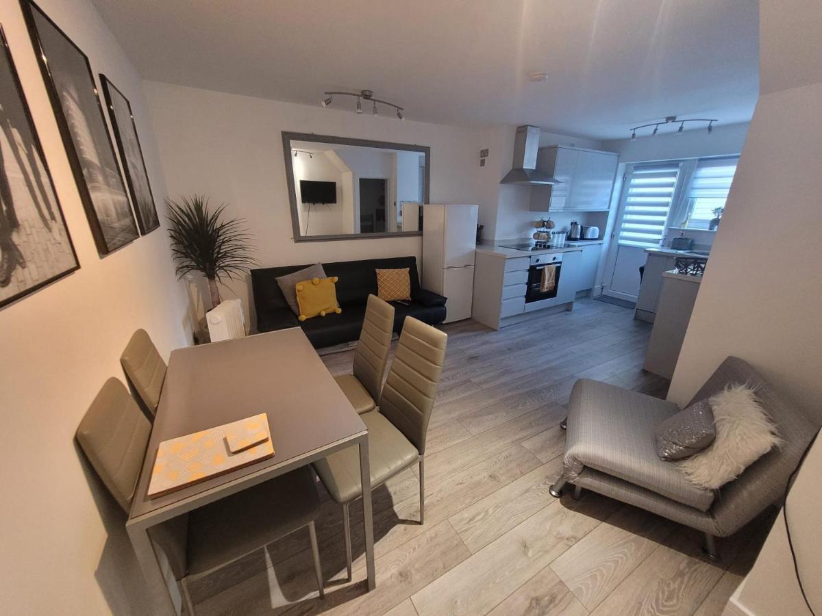 Entire Apartment With Sun Filled Private Garden Μάργκεϊτ Εξωτερικό φωτογραφία